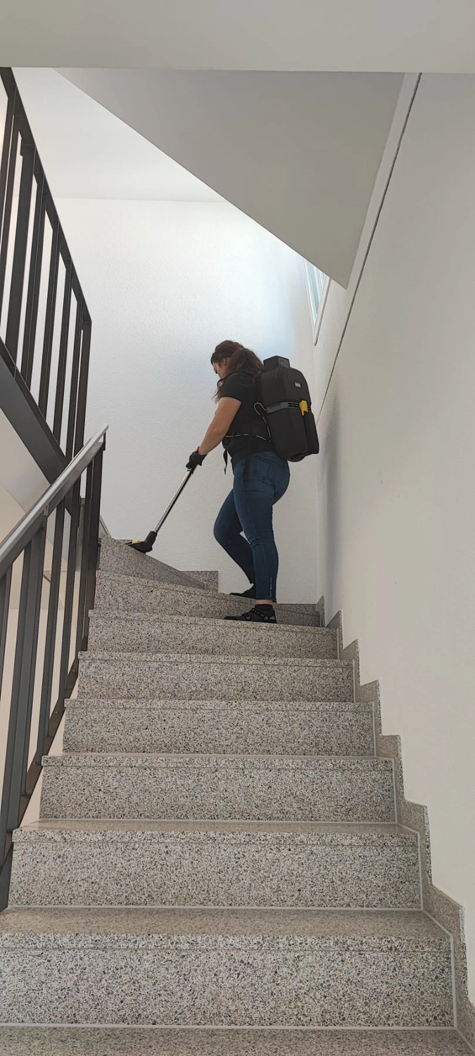 Treppenhausreinigung durch N&T Gebäudeservice